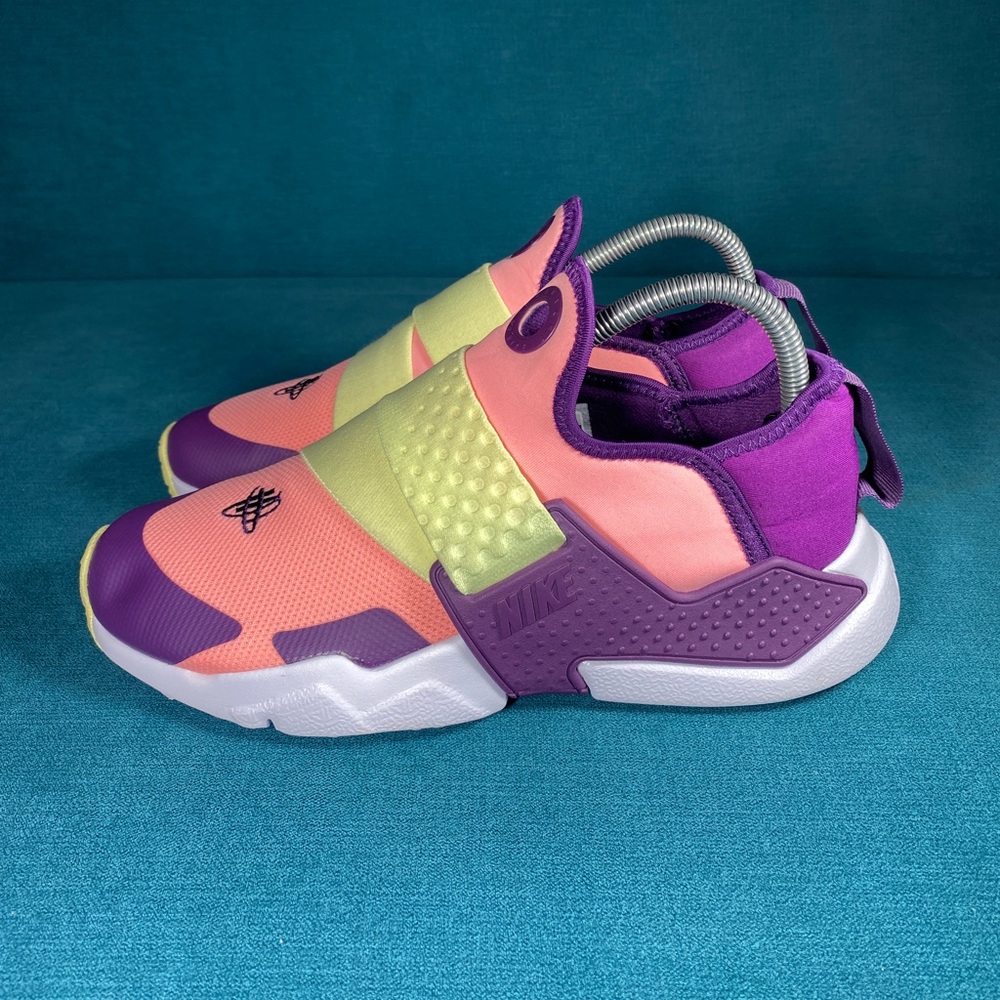 Nike Purple and Pink Athletic Shoes